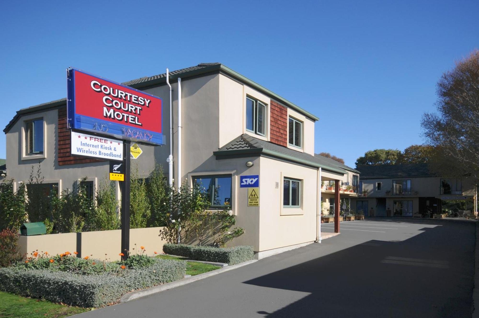 Courtesy Court Motel Christchurch Exterior photo